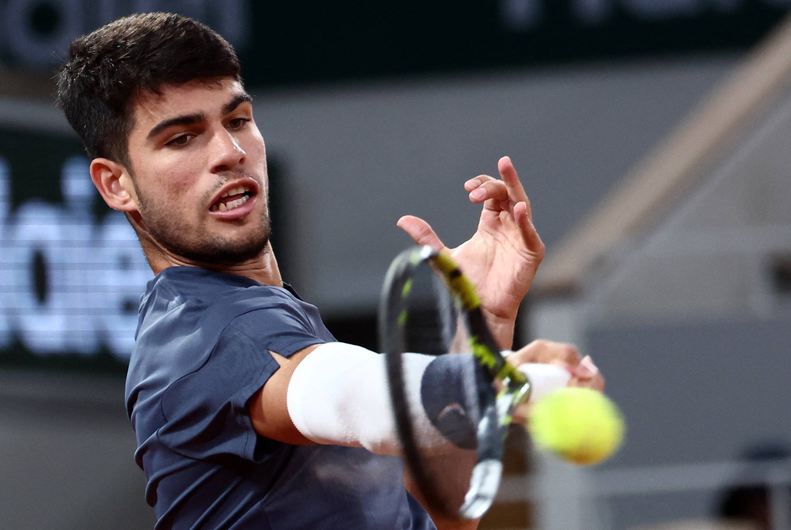 虽然赢得了 虽然赢得了