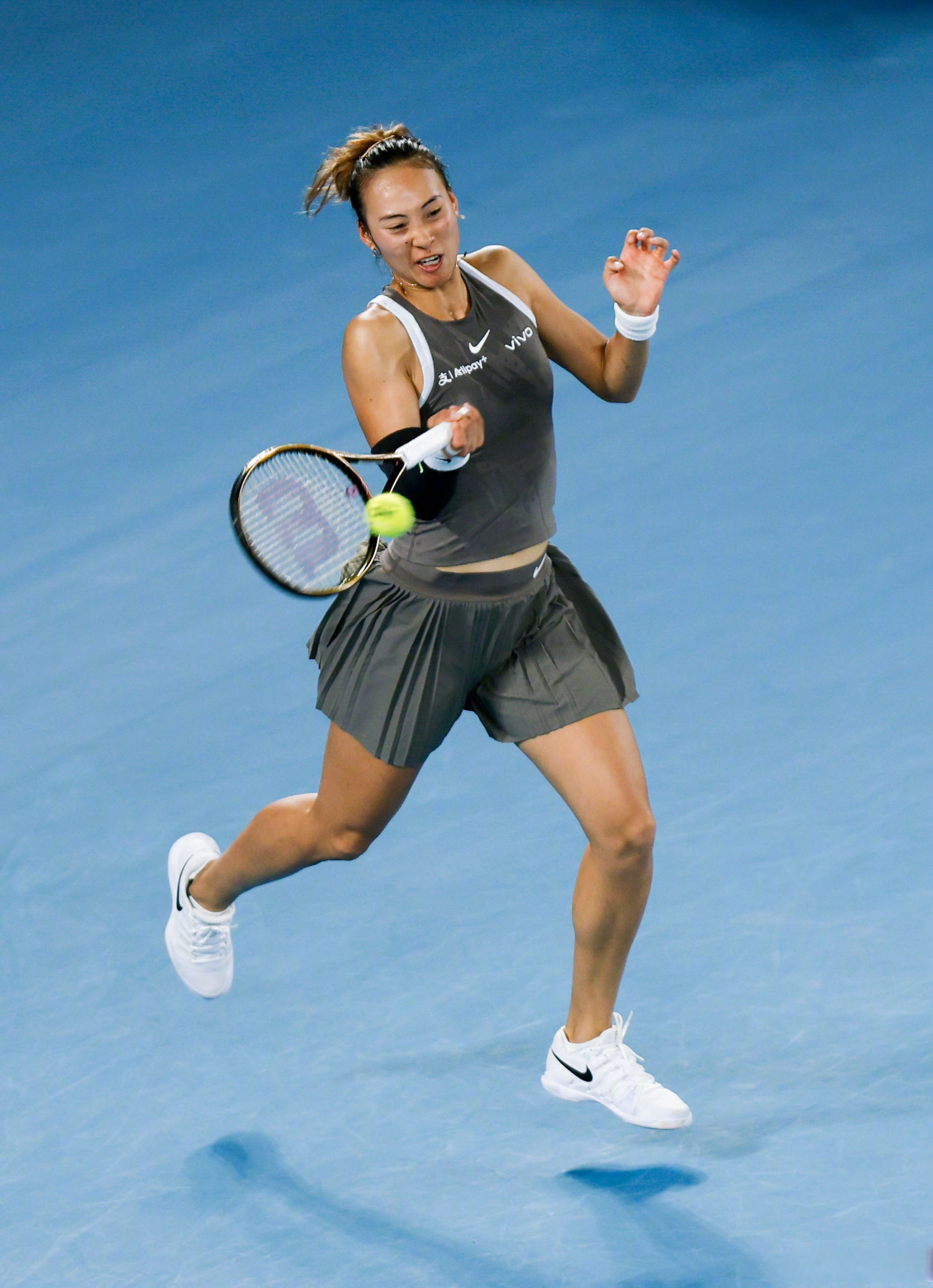 并避免表面 并避免表面