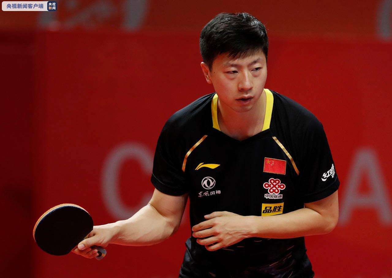 更展现了足 更展现了足